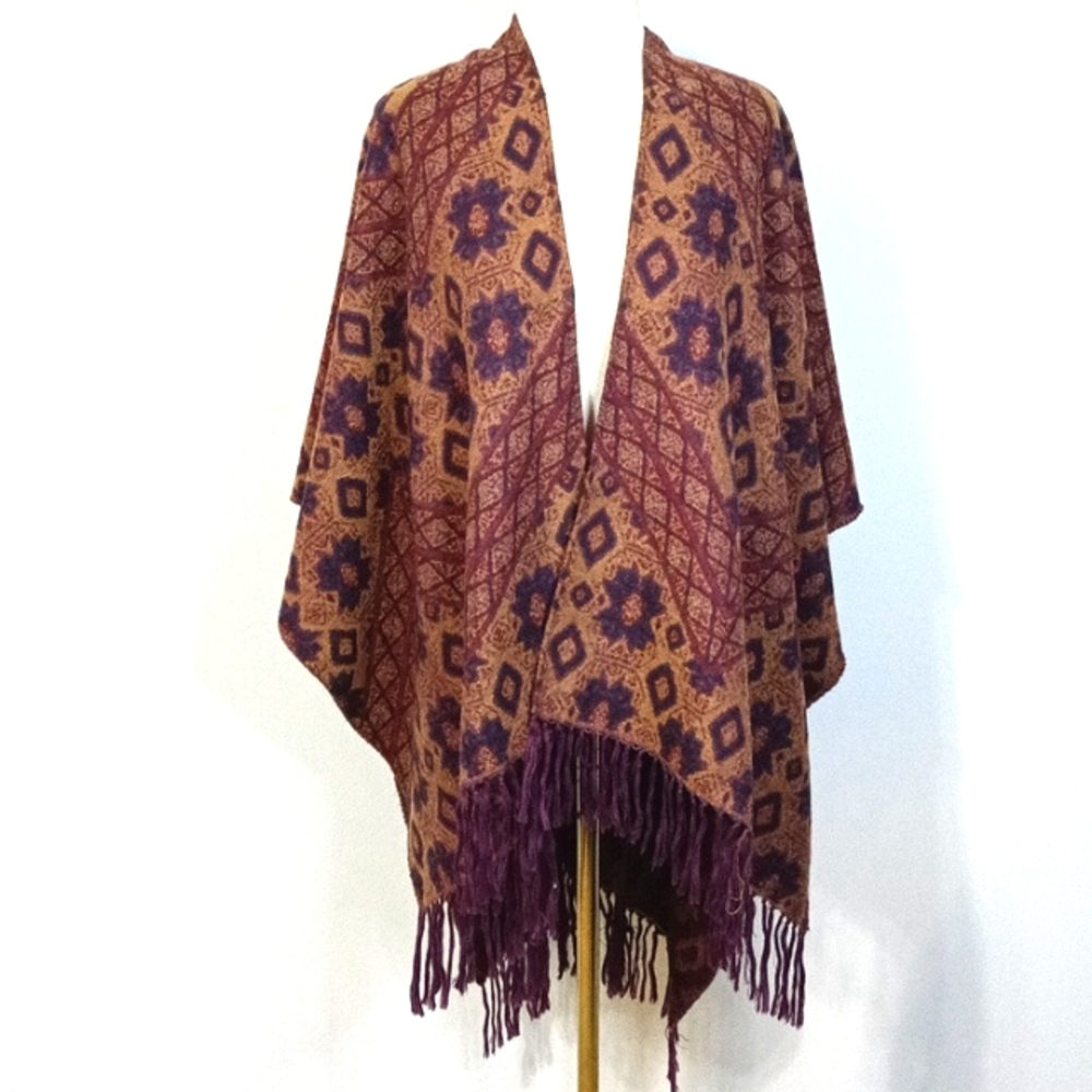 Fringe Poncho Square Floral